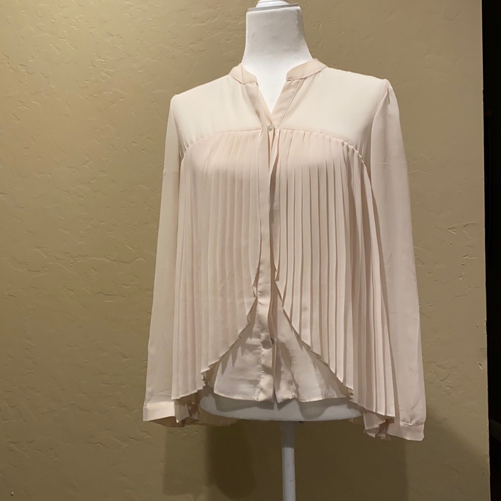 Forever 21 Long sleeve button down top (s)